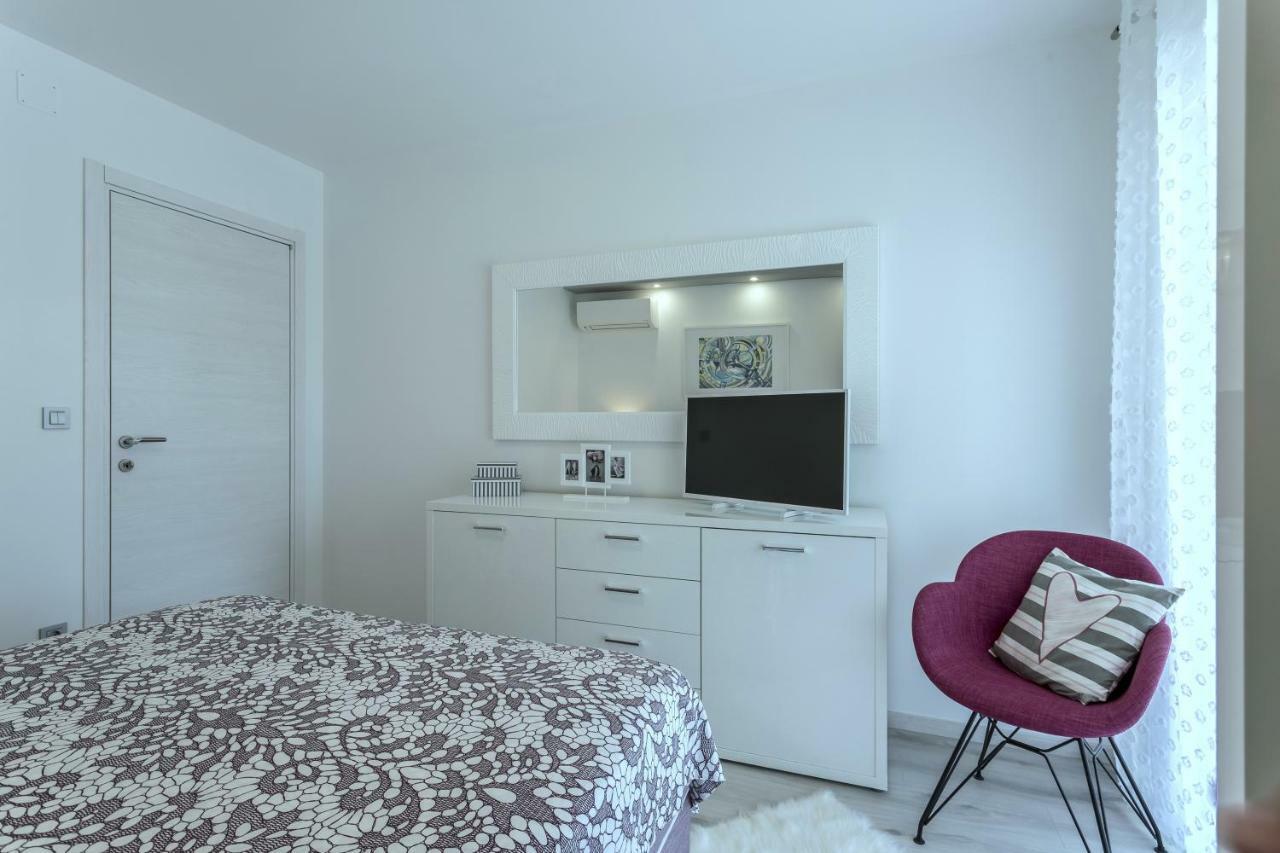 Villa Ema Kastela With Private Heated Pool المظهر الخارجي الصورة